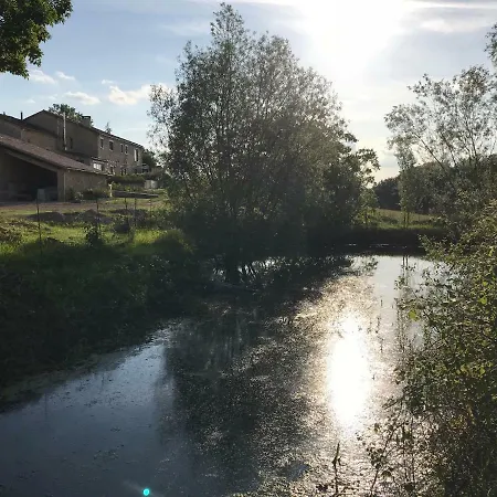 Bed & Breakfast Domaine Du Colombier, D'hotes