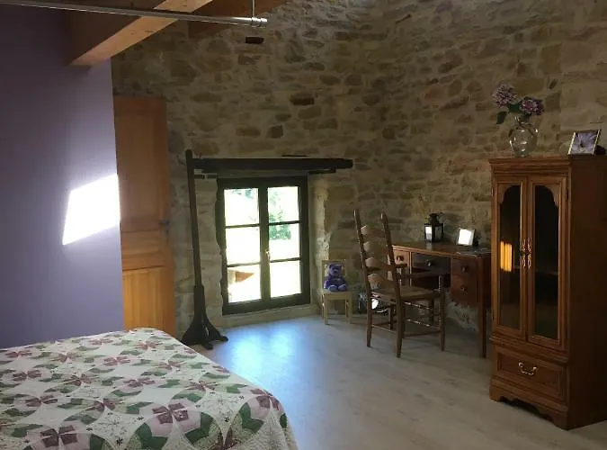 Bed & Breakfast Domaine Du Colombier, D'hotes Larroque (Tarn)