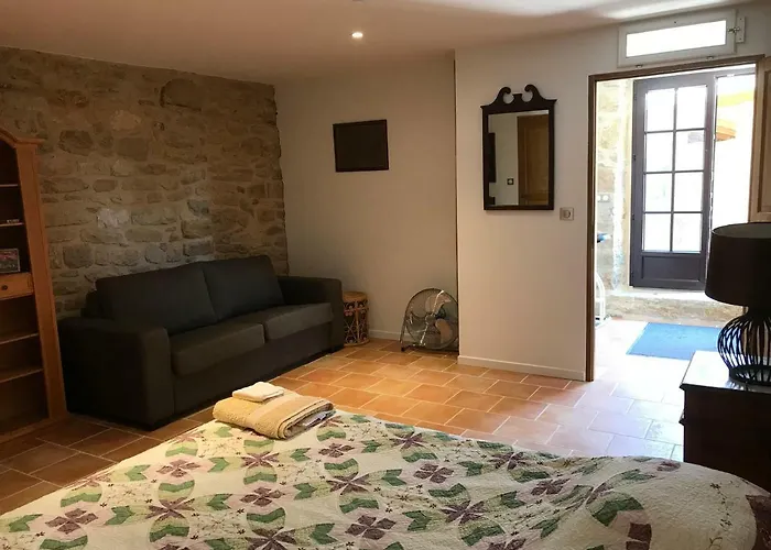 Domaine Du Colombier, D'hotes Larroque (Tarn)